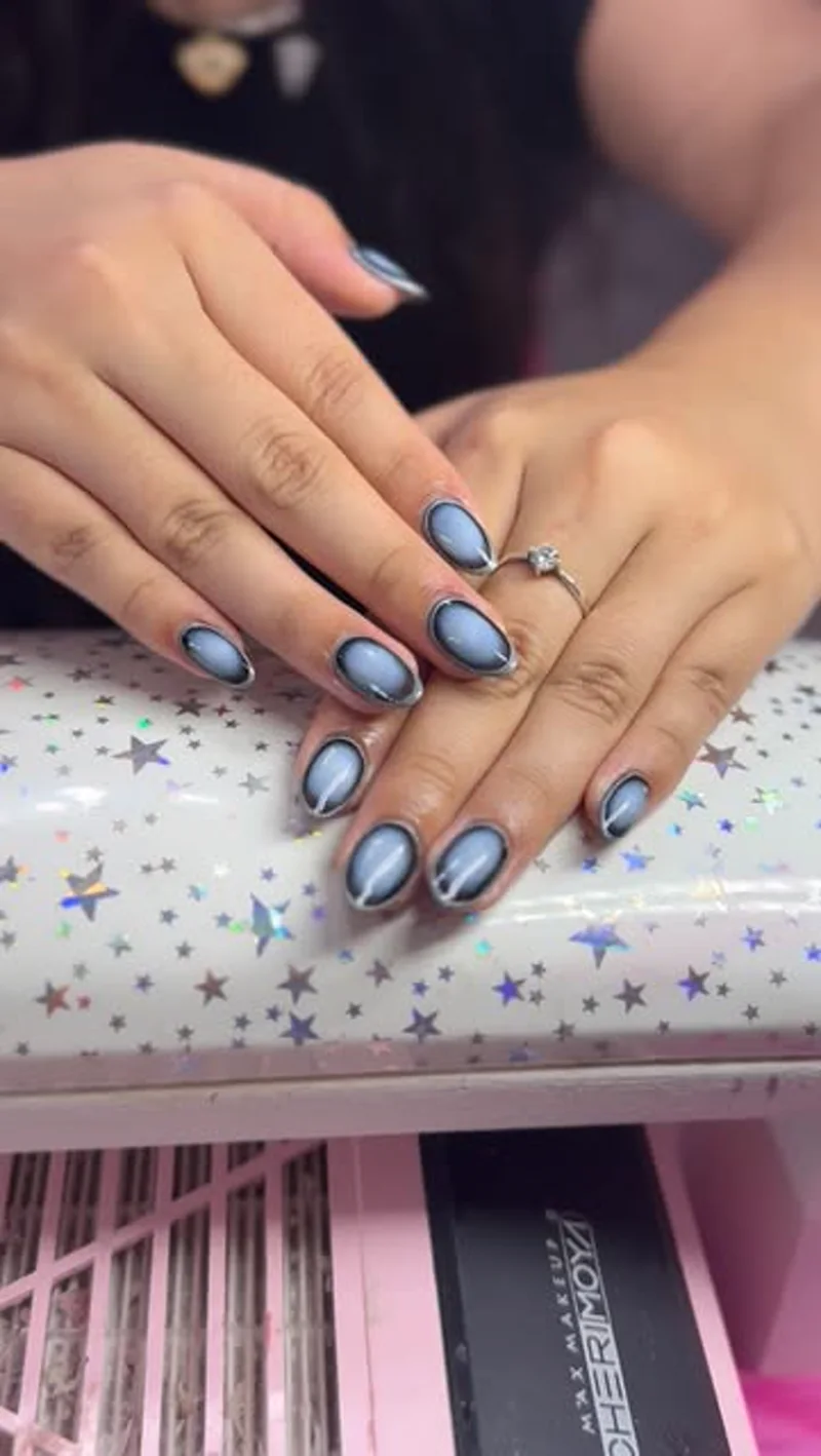Uñas: Gris perlado espejado